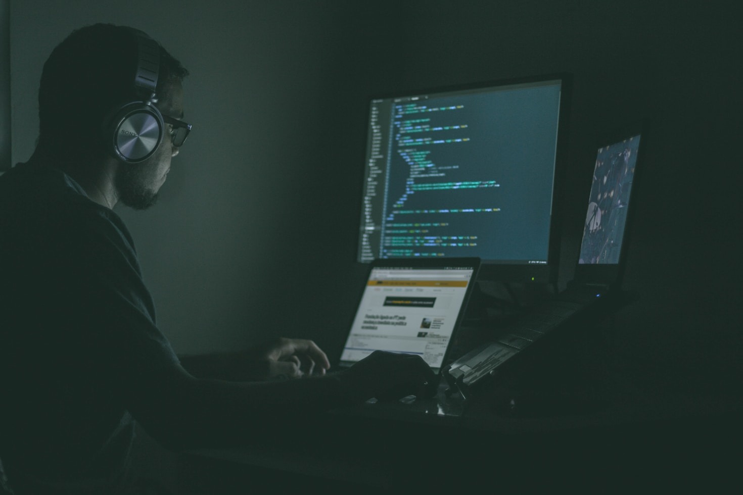 The Role of Expert Consultation in Cyber Defense